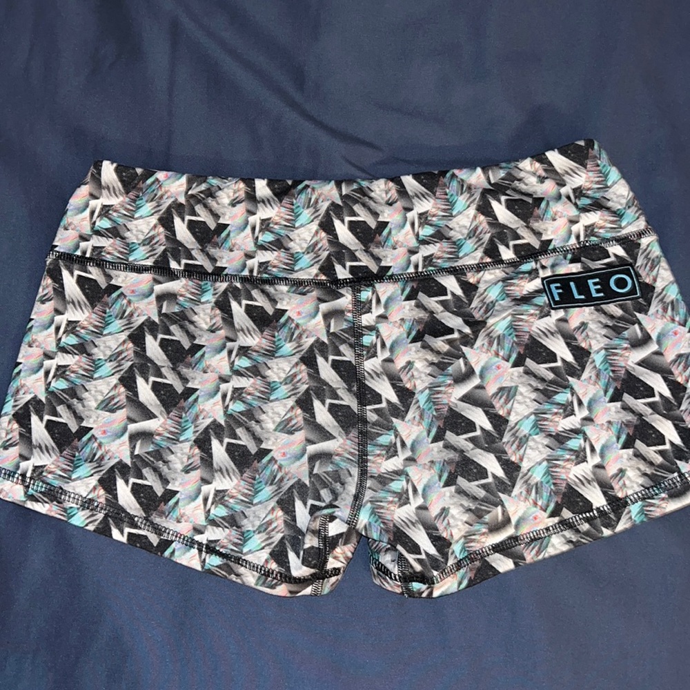 Fleo workout shorts